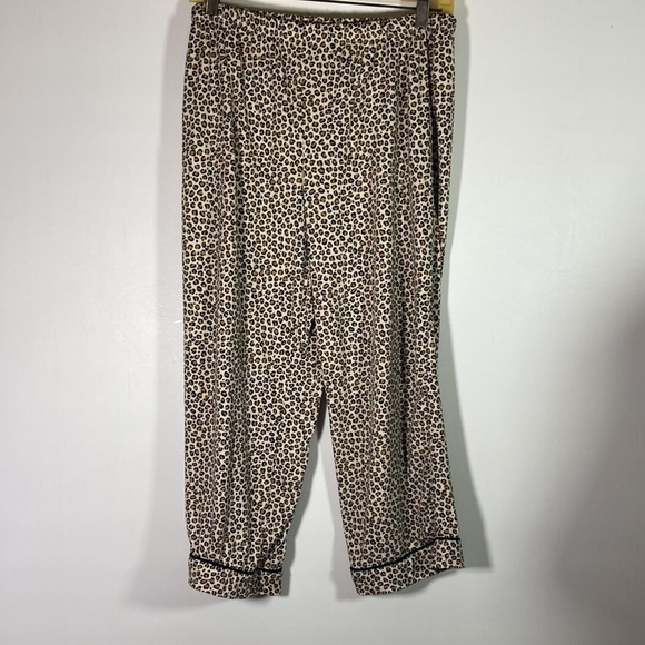 Secret Treasures Animal Print PJ Set Soft Elastic Waist Side Pockets Size M - Picture 5 of 8
